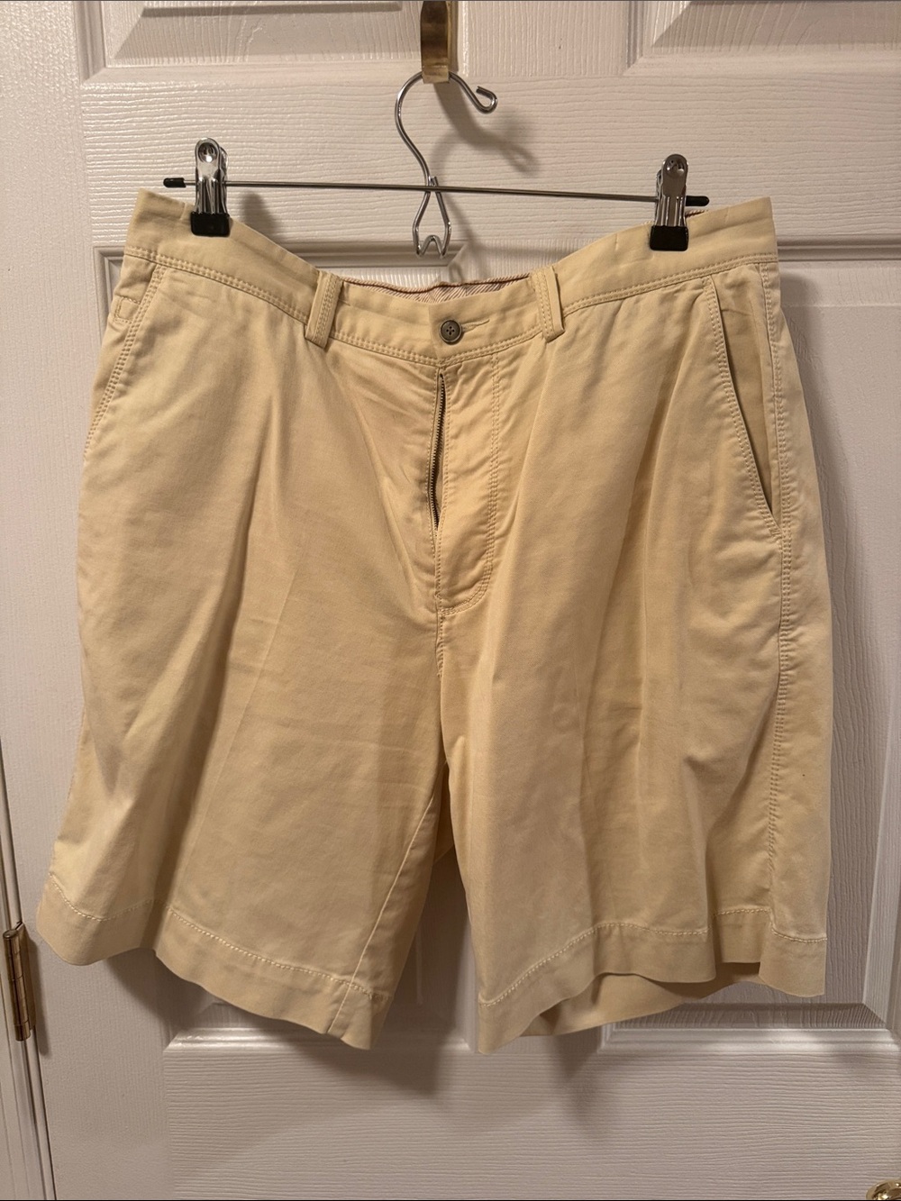 Tommy Bahama Light Cream Flat Front Men's Shorts